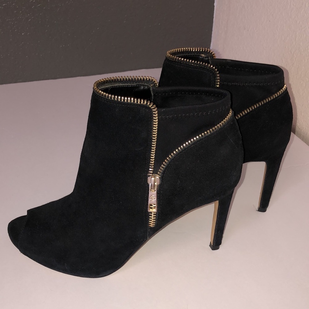 Ann Taylor Booties Size 8 - Picture 5 of 7
